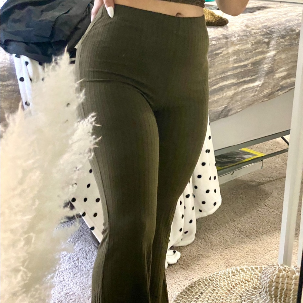 FOREVER 21 OLIVE GREEN LARGE PALAZZO 💚